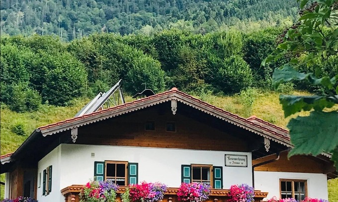 Schneizlreuth House | Holiday apartment Weißbach for 1 - 4 persons with 1 bedroom - Holiday house