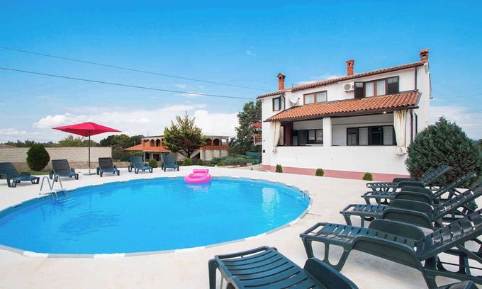Sajini Apartment | Holiday apartment with air conditioning