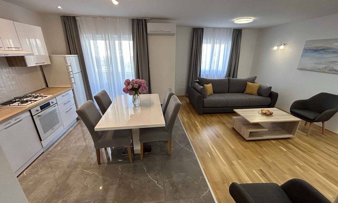 Porat Apartment | Holiday apartment with air conditioning and Internet