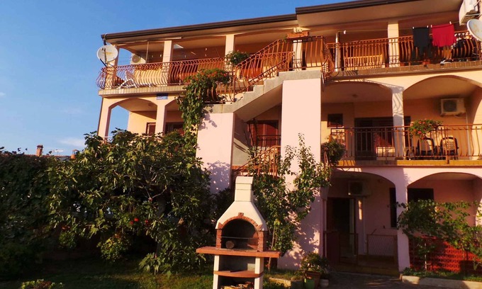 Monterol Apartment | Holiday apartment with airconditioning