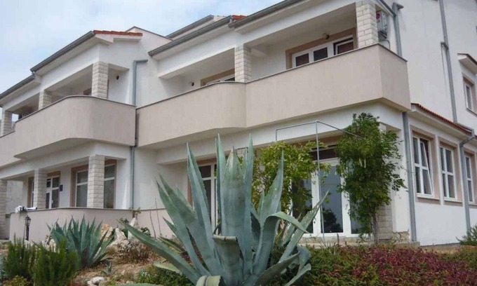 Barbat na Rabu Apartment | Holiday apartment with barbecue and dishwasher