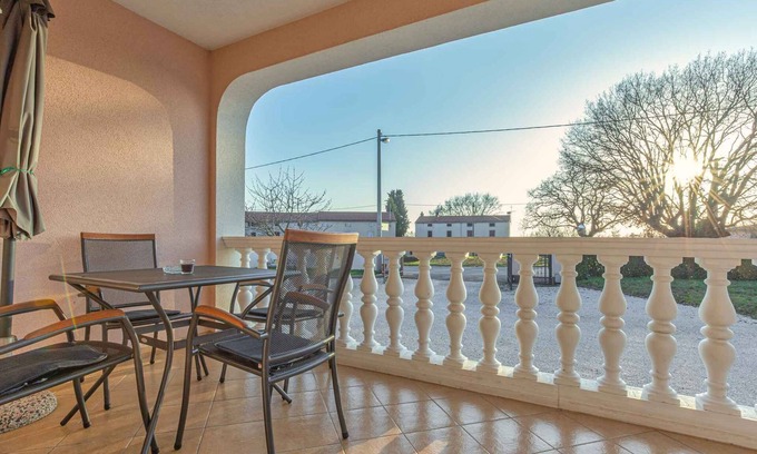 Susnjici Apartment | Holiday apartment with balcony
