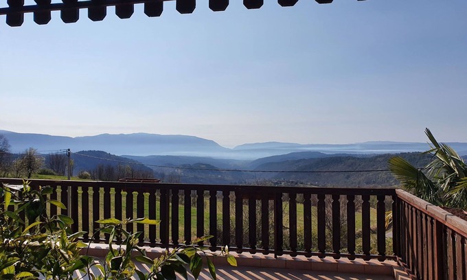Cerovlje Apartment | Holiday apartment with air conditioning
