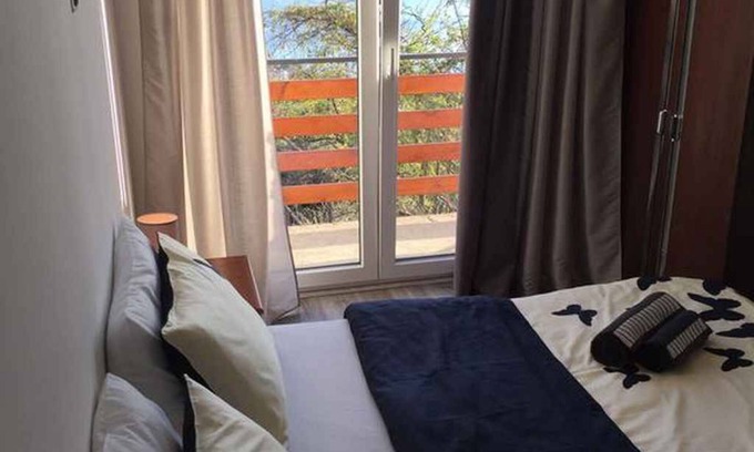 Bregi Apartment | Holiday apartment with balcony and sea view