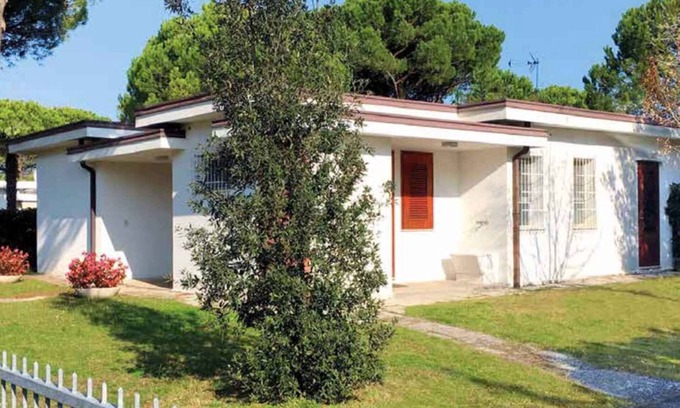 Bibione Pineda Apartment | Holiday apartment with a large garden in a quiet location