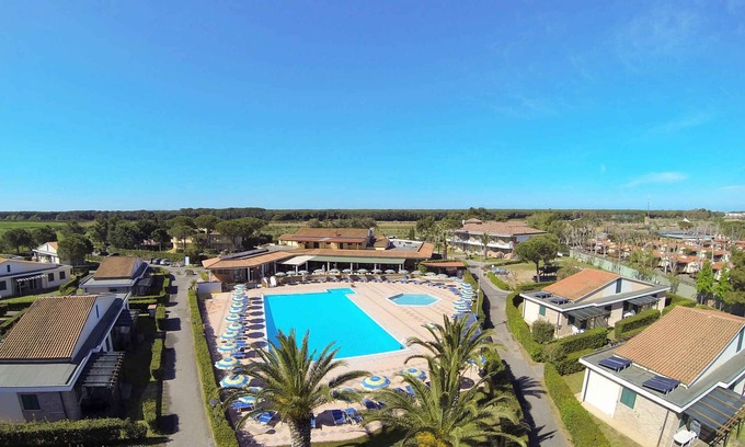 Marina di Cecina Condo | Holiday apartment with wellness area and air conditioning