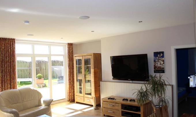 Wulfen Apartment | Holiday apartment Wulfen for 1 - 6 persons with 3 bedrooms - Holiday apartment