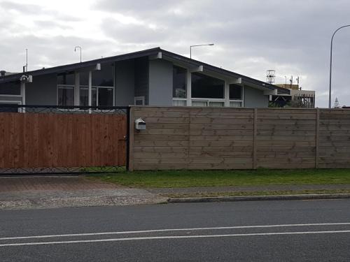 Mount Maunganui House | Holiday at Mount Maunganui