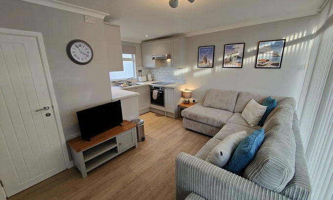 Chichester Ski Chalet | Holiday chalet in Selsey