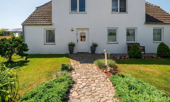Pepelow Apartment | Holiday home in Pepelow near Seabeach