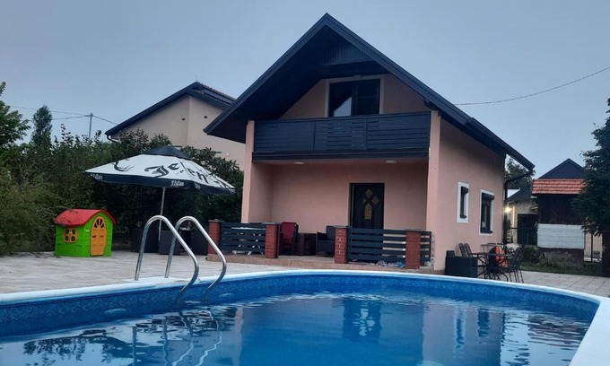 Laktasi House | Holiday home Alexa