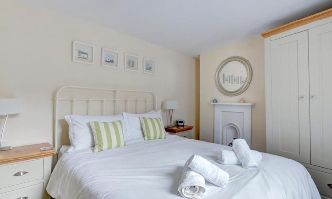 Appledore House | Holiday Home Apple Tree Cottage