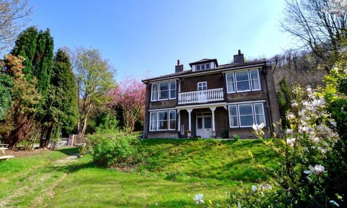 Arthog House | Holiday Home Arthog by Interhome