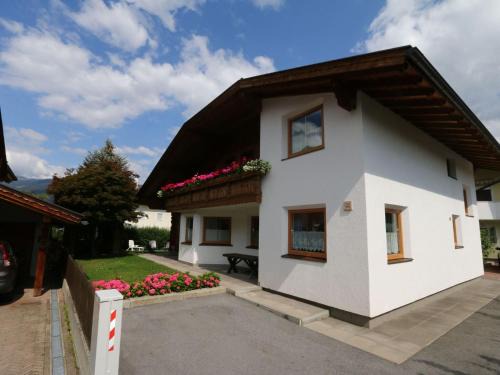 Axams Apartment | holiday home, Axams