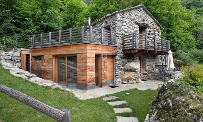 Cortinaccia House | Holiday Home 'Bel Sass' with Mountain View, Private Terrace and Wi-Fi