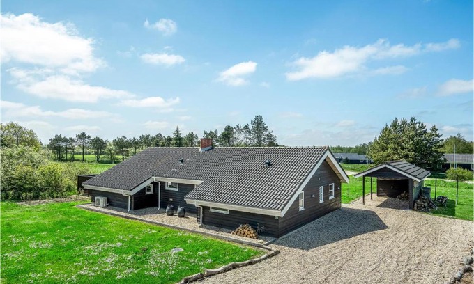 Jegum House | Holiday Home Blomstervangen Oksbøl Iv