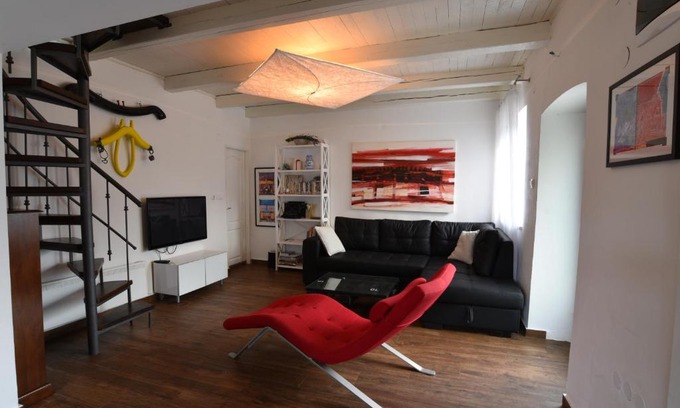 Svetvincenat House | Holiday home Brhanići