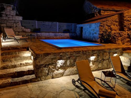 Stravca House | Holiday Home Brotnice