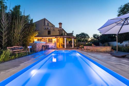 Pavicini House | Holiday Home Carla and Dajana