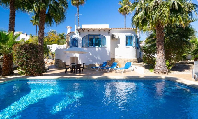 El Tesoro House | Holiday Home Carmen by Interhome
