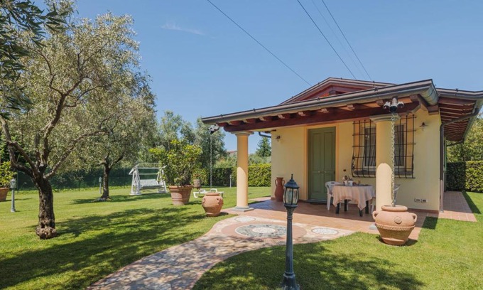 Massa House | Holiday Home Colli by Interhome