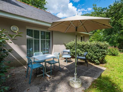 Saumur House | Holiday Home Cottage Privilège-1 by Interhome