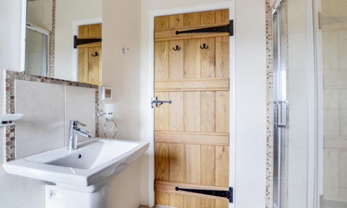 Worlington House | Holiday Home Crow by Interhome