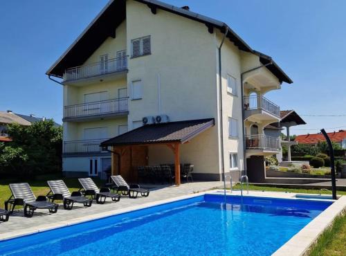 Dugo Selo House | Holiday Home Dugo Selo M&A