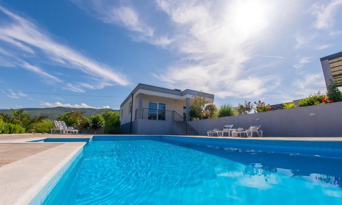 Blagaj House | Holiday Home Endless Summer