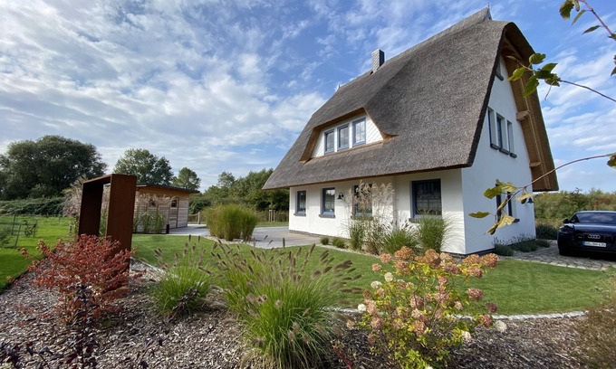 Dranske House | Holiday Home - Enjoy Rügen`s coast in the new maritime country house!