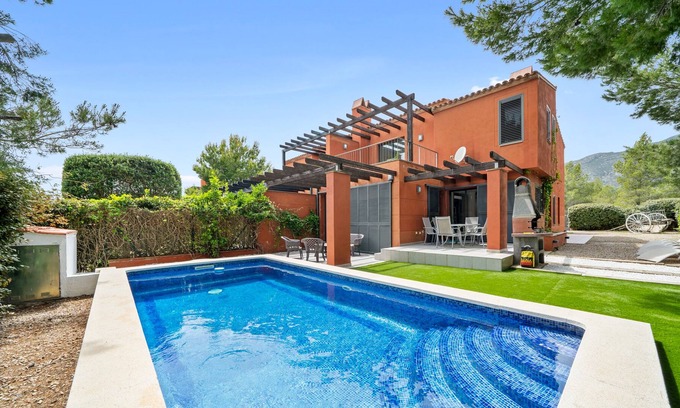 Bonmont Terres Noves House | Holiday Home "Villa Juanillo" with Mountain View, Private Pool & Wi-Fi