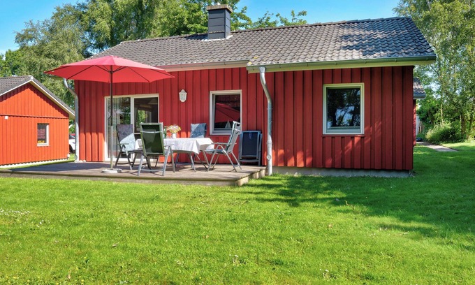 Munkbrarup House | Holiday Home 'Ferienhaus Seeschwalbe' with Private Terrace, Private Garden and Wi-Fi