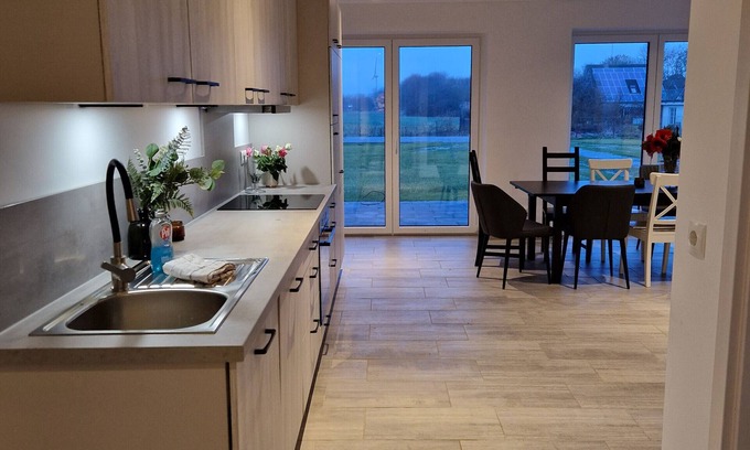 Schulp House | Holiday Home 'Ferienhäuser Ebbe Und Flut' with Private Terrace, Private Garden and Wi-Fi