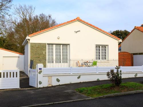 La Bernerie-en-Retz House | Holiday Home Remagy by Interhome