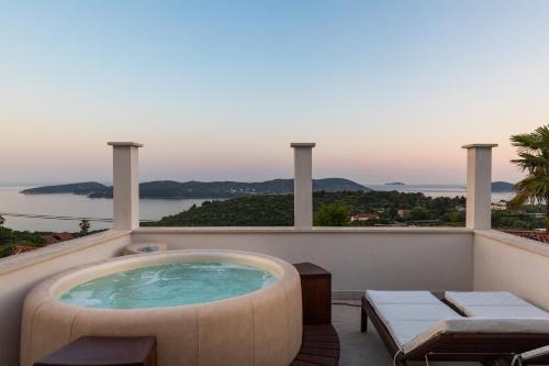 Orasac House | Holiday Home Frida