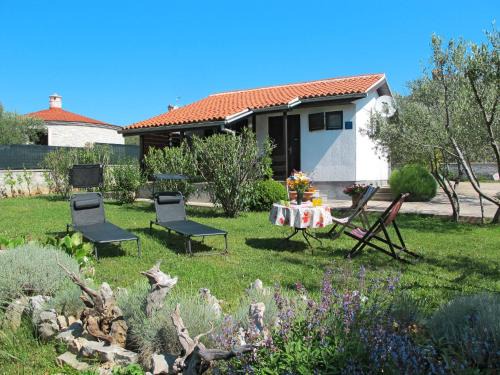 Peruski House | Holiday Home Gloria by Interhome