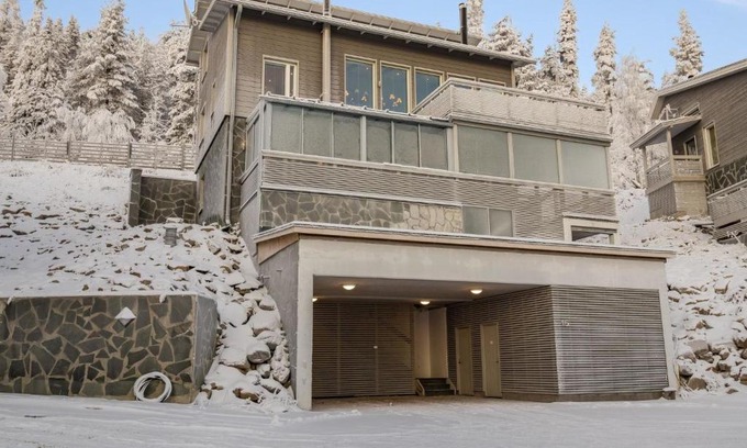 Pyhatunturi House | Holiday Home Holy peak by Interhome