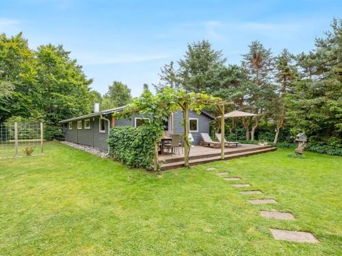 Hou House | Holiday Home Horsten - from the sea by Interhome