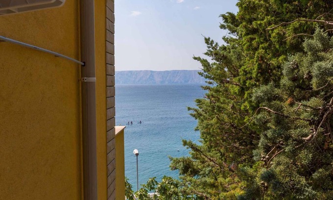 Novi Vinodolski House | Holiday home with the pool and with 6 bedrooms