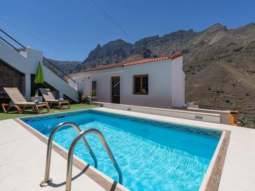 Agaete House | Holiday Home in Agaete with Heated Pool