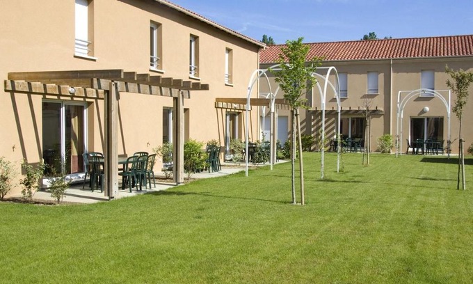 Bergerac House | Holiday Home in Bergerac near Château Bridoire