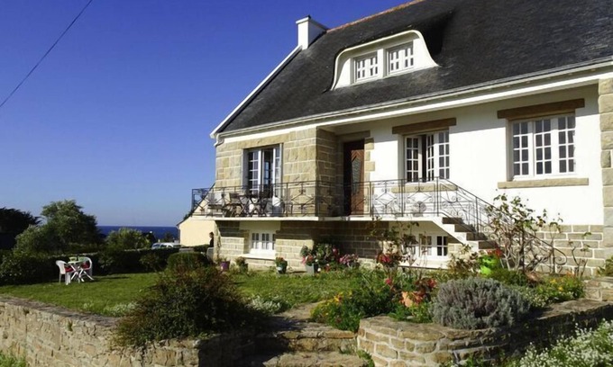 Plouhinec House | Holiday Home in Kersiny with Sea Views