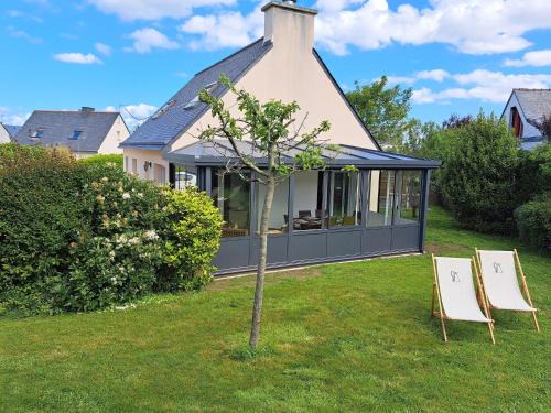 Plouarzel House | Holiday Home in Plouarzel near Sandy Beach