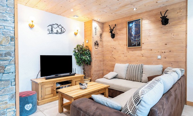 Bessans House | Holiday Home 'L'attrape Rêves' with Mountain View and Wi-Fi
