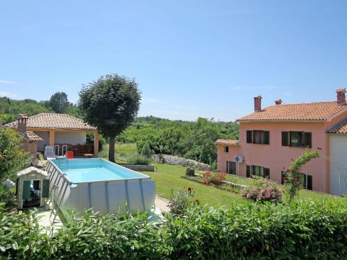 Paradiz House | Holiday Home La Donja-1 by Interhome