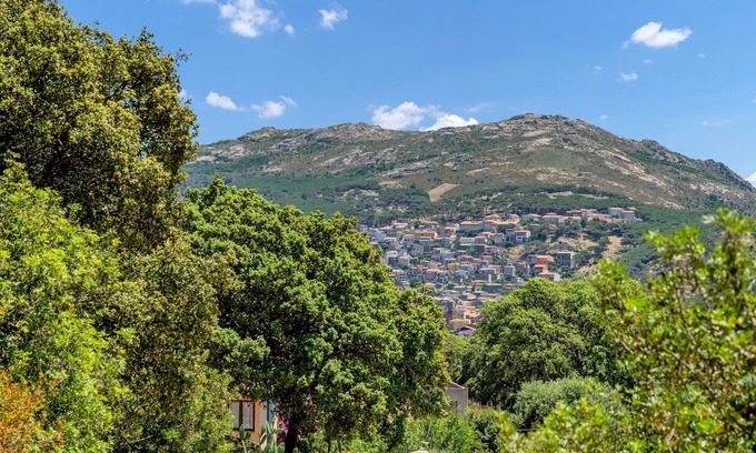 Arbus House | Holiday Home "La Quercia" with Mountain View, Terrace & Shared Garden