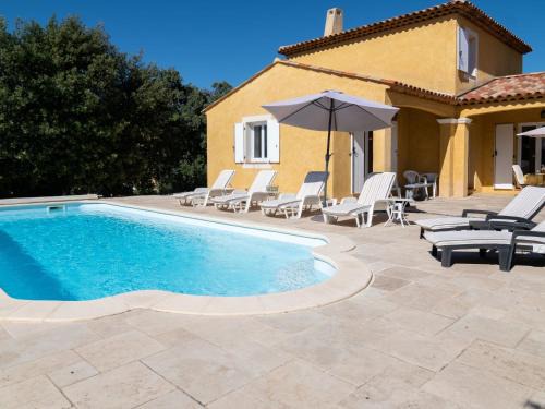 Lorgues House | Holiday Home La Renaudière by Interhome