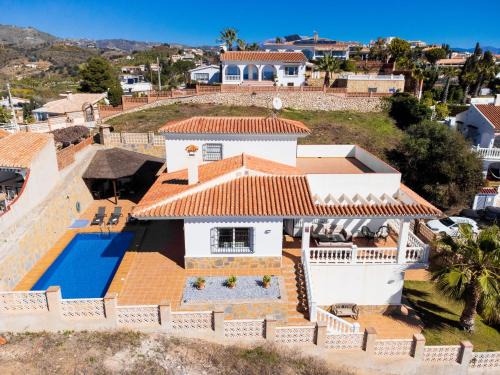 Benajarafe House | Holiday Home La sirena by Interhome