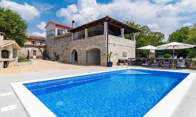 Munci House | Holiday Home Lastavica - PZN213