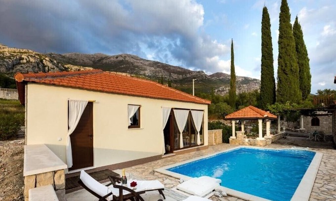 Mihanici House | Holiday Home Lazuština Paradise